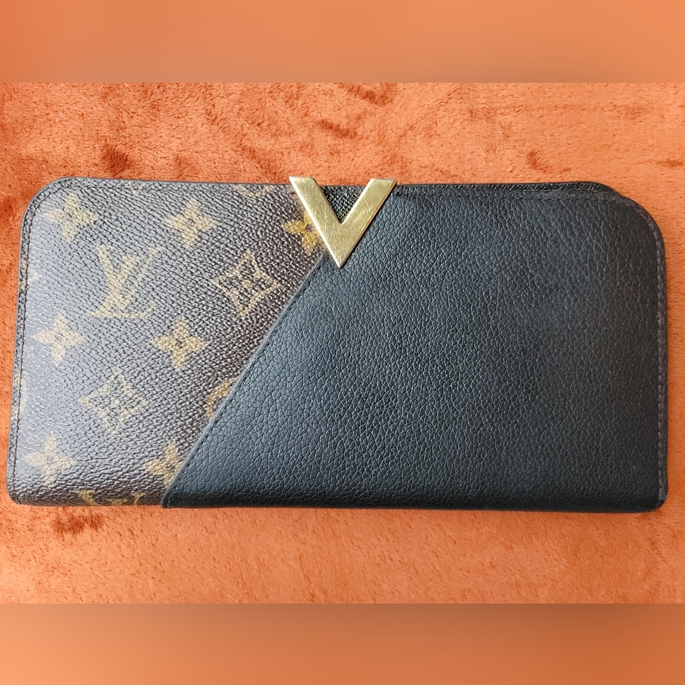 Authentic Louis Vuitton Limited Kimono Wallet